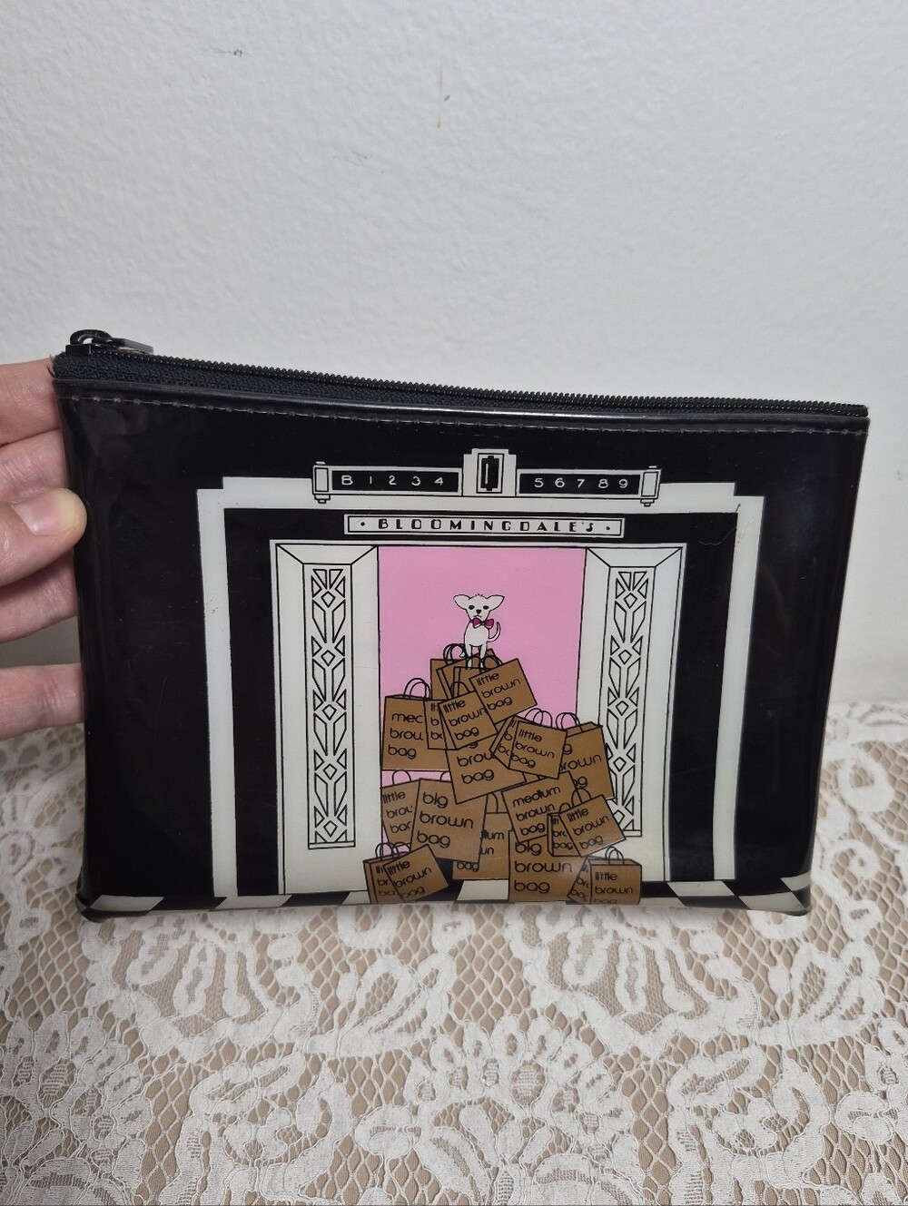 Bloomingdale's Cosmetic Bag - Picture 2 of 8